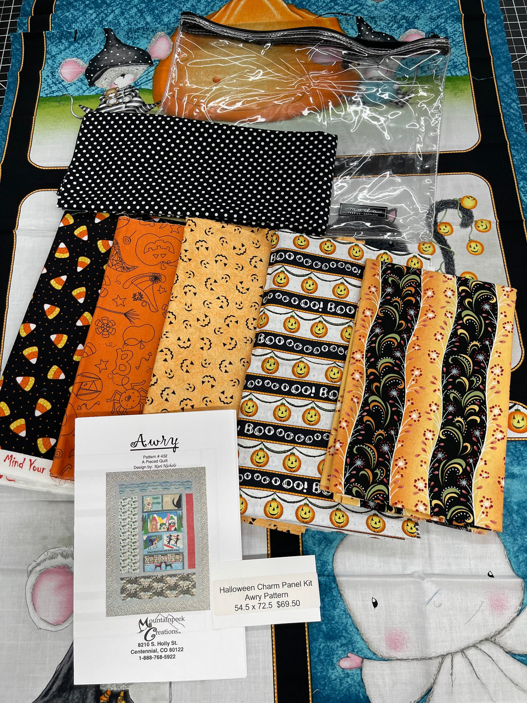 Halloween Charm Panel Kit / Awry Pattern, 54 X 72.
