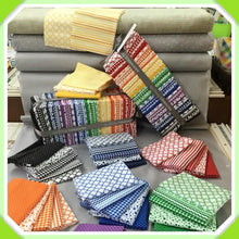 Quilting Treasures - premium quilting fabric (fat quarter bdl. 40 FQ's) approx. 10 yards.