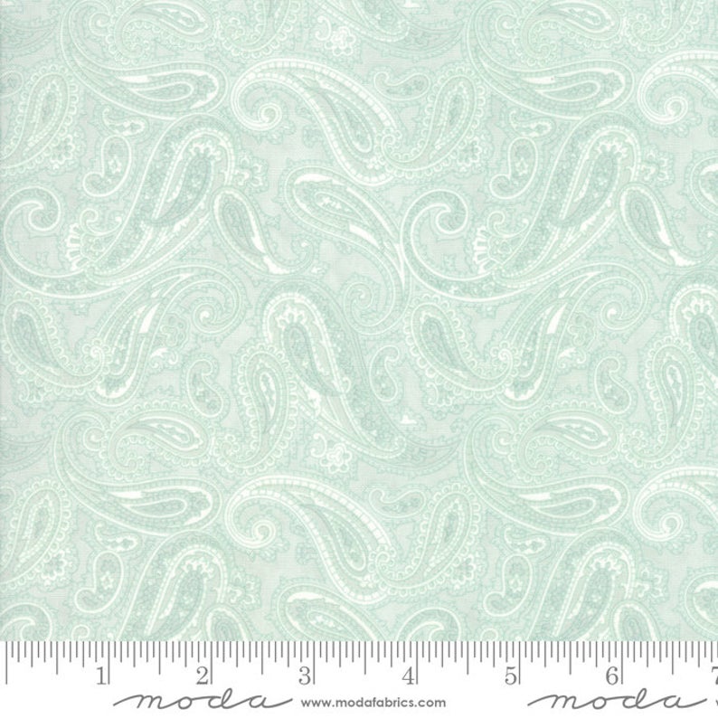 44224 13 Rue 1800 3 Sisters by Moda   100% cotton