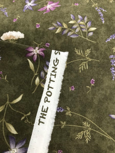 Log Cabin - King (Quilt in a Day) The Potting Shed by Holly Taylor - Moda