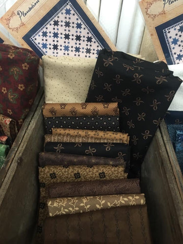 Brown Stars Kit - size 72 X 81.